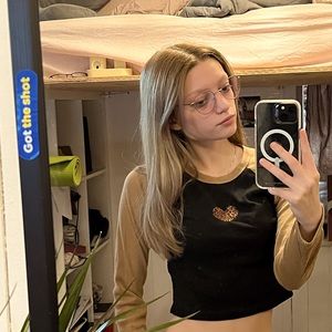 Black and brown, long sleeve crop top